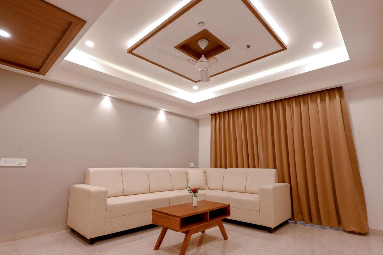 Hotel Krishnavalsam Regency Guruvāyūr Exteriér fotografie