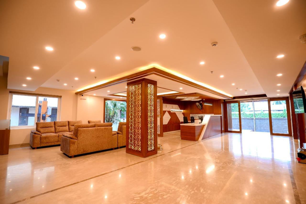 Hotel Krishnavalsam Regency Guruvāyūr Exteriér fotografie