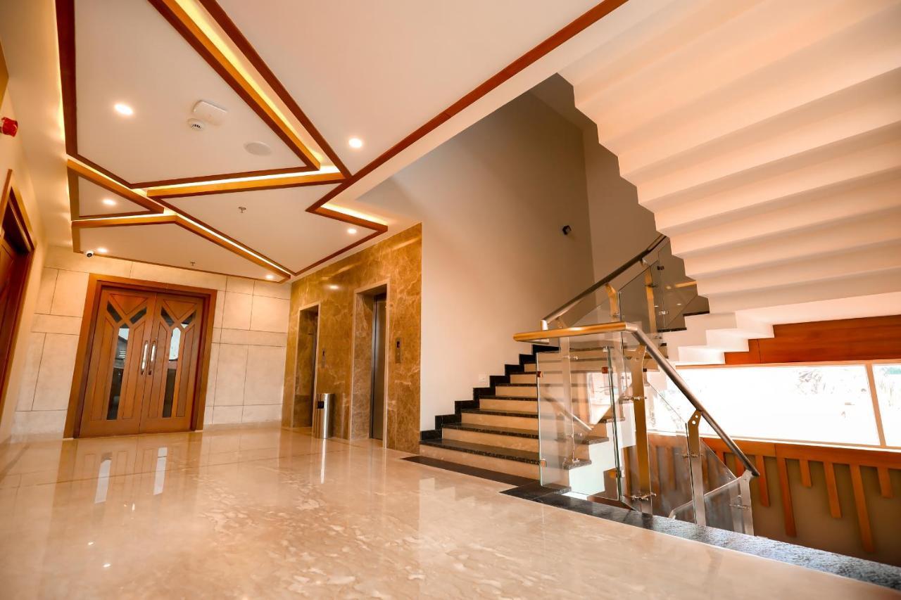 Hotel Krishnavalsam Regency Guruvāyūr Exteriér fotografie