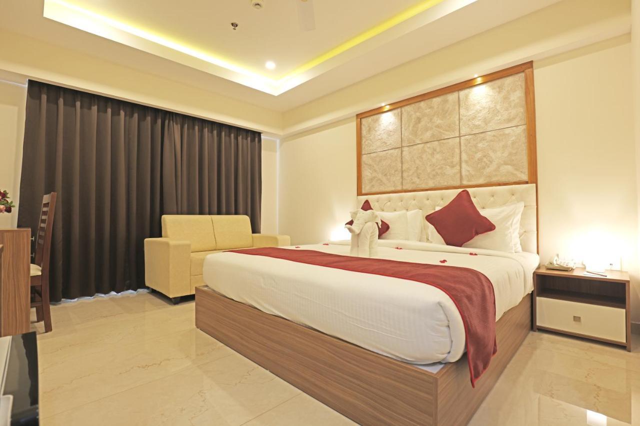 Hotel Krishnavalsam Regency Guruvāyūr Exteriér fotografie