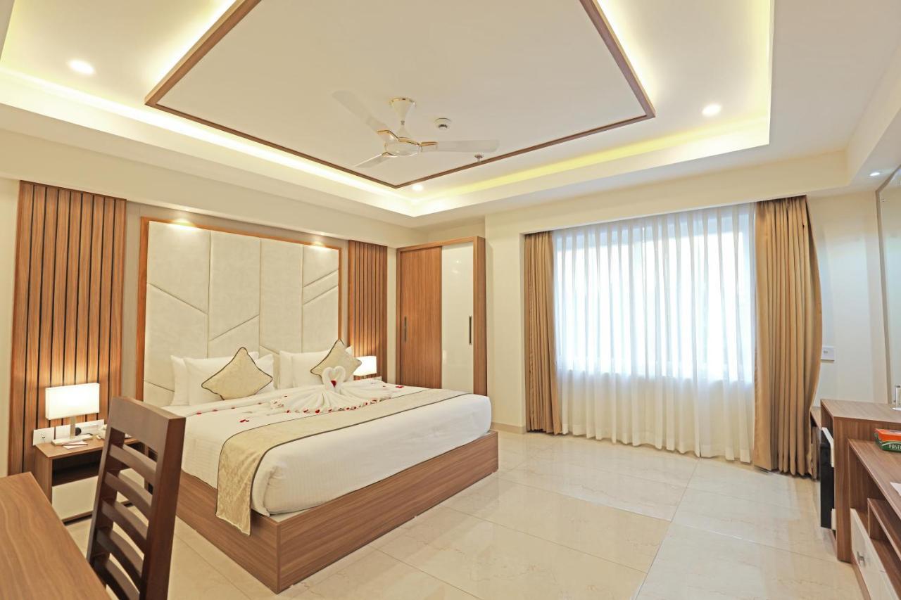 Hotel Krishnavalsam Regency Guruvāyūr Exteriér fotografie