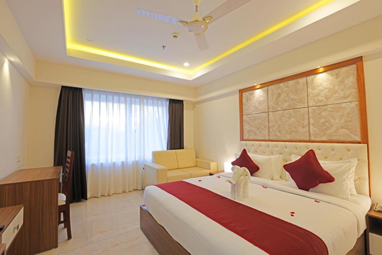 Hotel Krishnavalsam Regency Guruvāyūr Exteriér fotografie