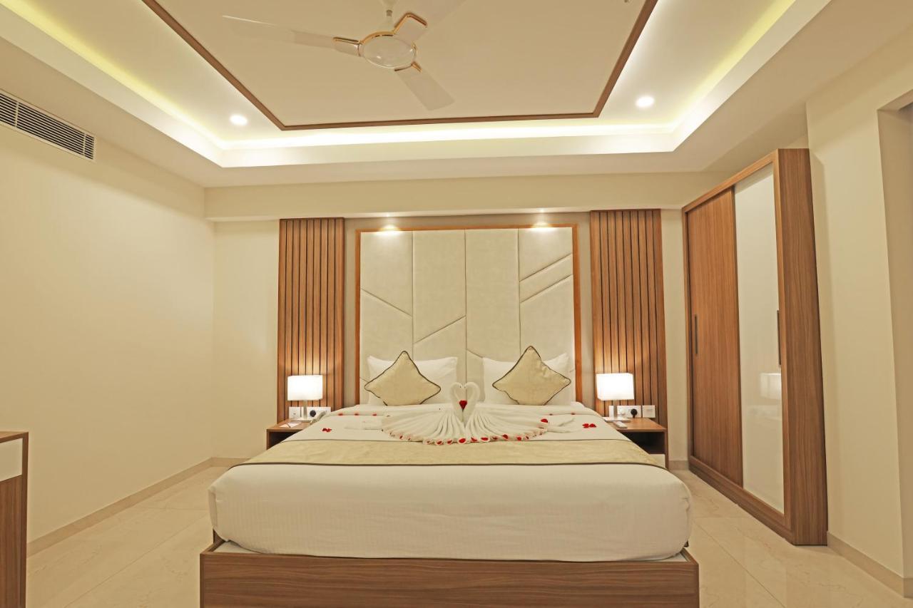 Hotel Krishnavalsam Regency Guruvāyūr Exteriér fotografie